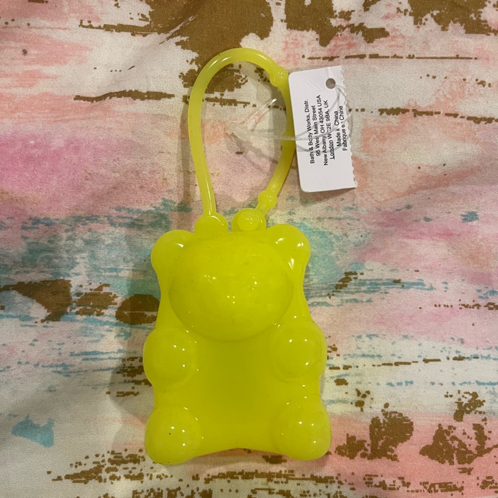 Bath And Body Works Yellow Gummy Bear Pocketbac Holder NWT